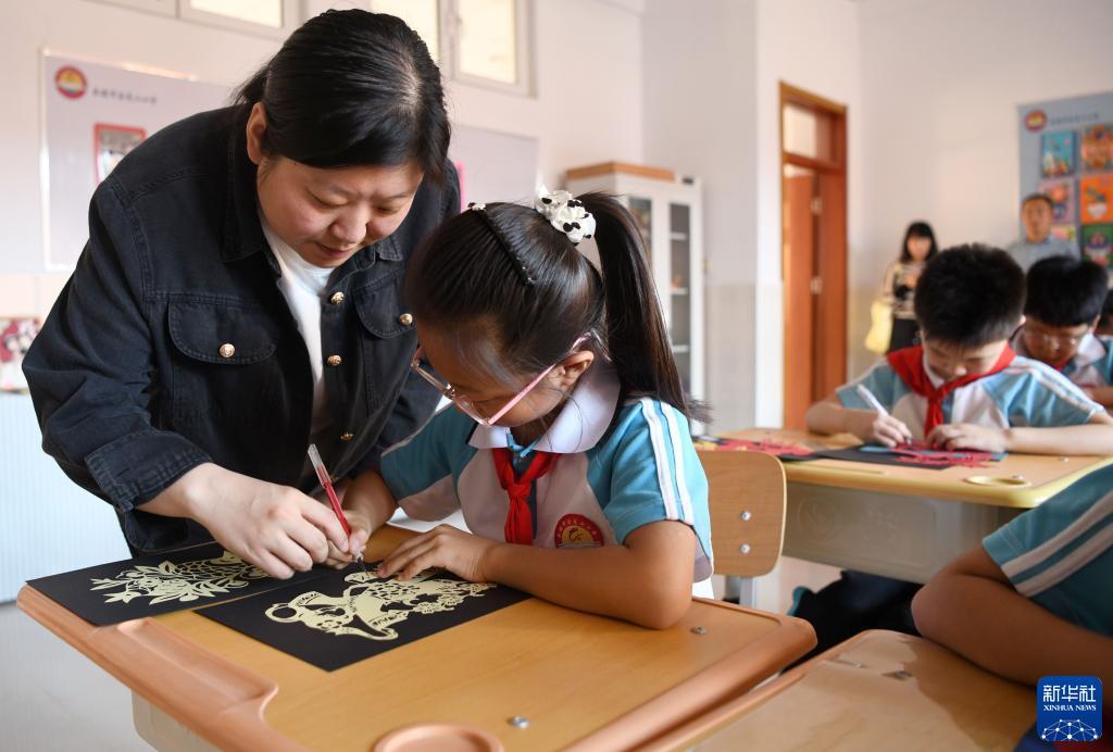 银钻娱乐如何改密码